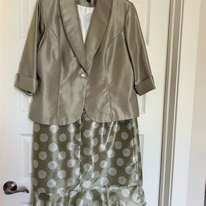 Size 18 Dana Kay polka dot green (sage) dress with blazer